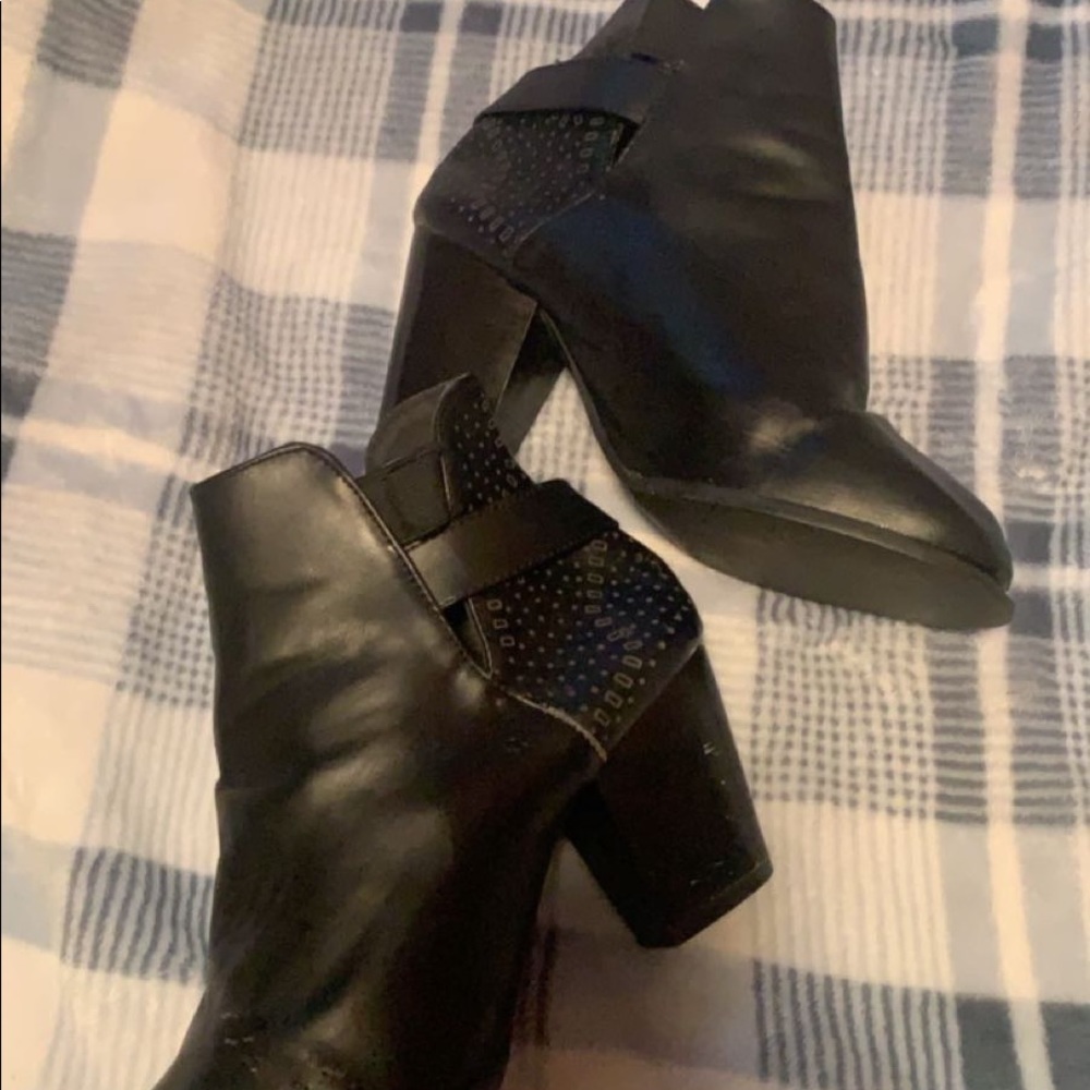 Booties - Picture 3 of 5